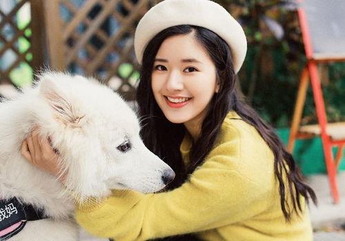 赵露思图片 社会热点插画,青春偶像的时尚演绎