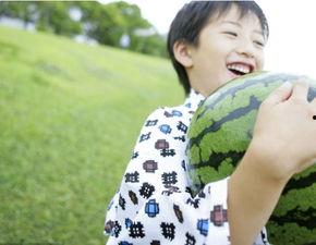 娱乐我杨蜜老公被热巴曝光 吃瓜网每日大赛,迪丽热巴意外成“揭秘者”？吃瓜大赛再升级！